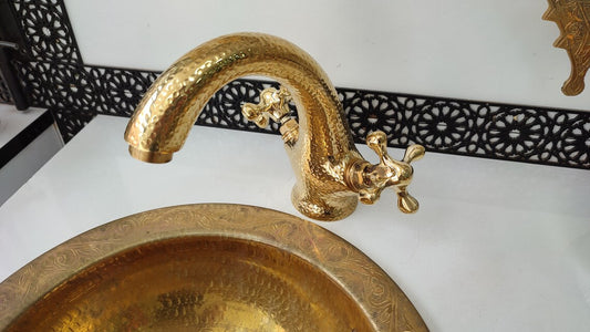 Bathroom sink faucet mixer tap with hammered gold finish