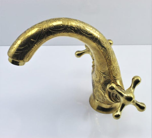 Bathroom sink faucet