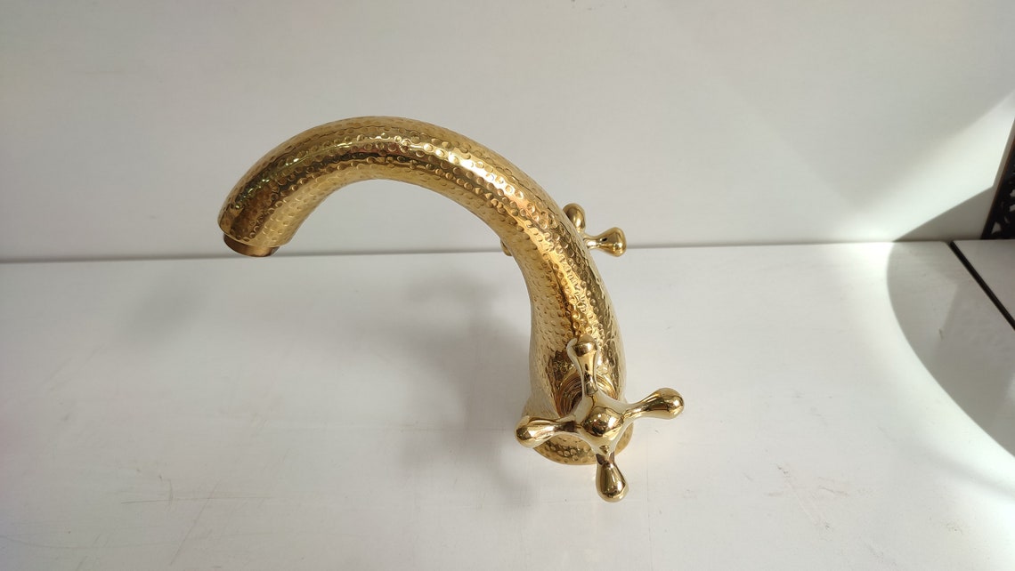 Bathroom sink faucet mixer tap with hammered gold finish